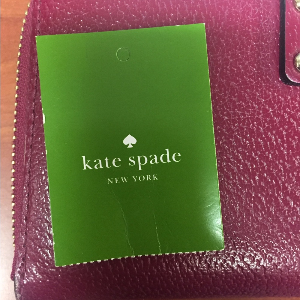 Kate Spade Wallet - Picture 4 of 4