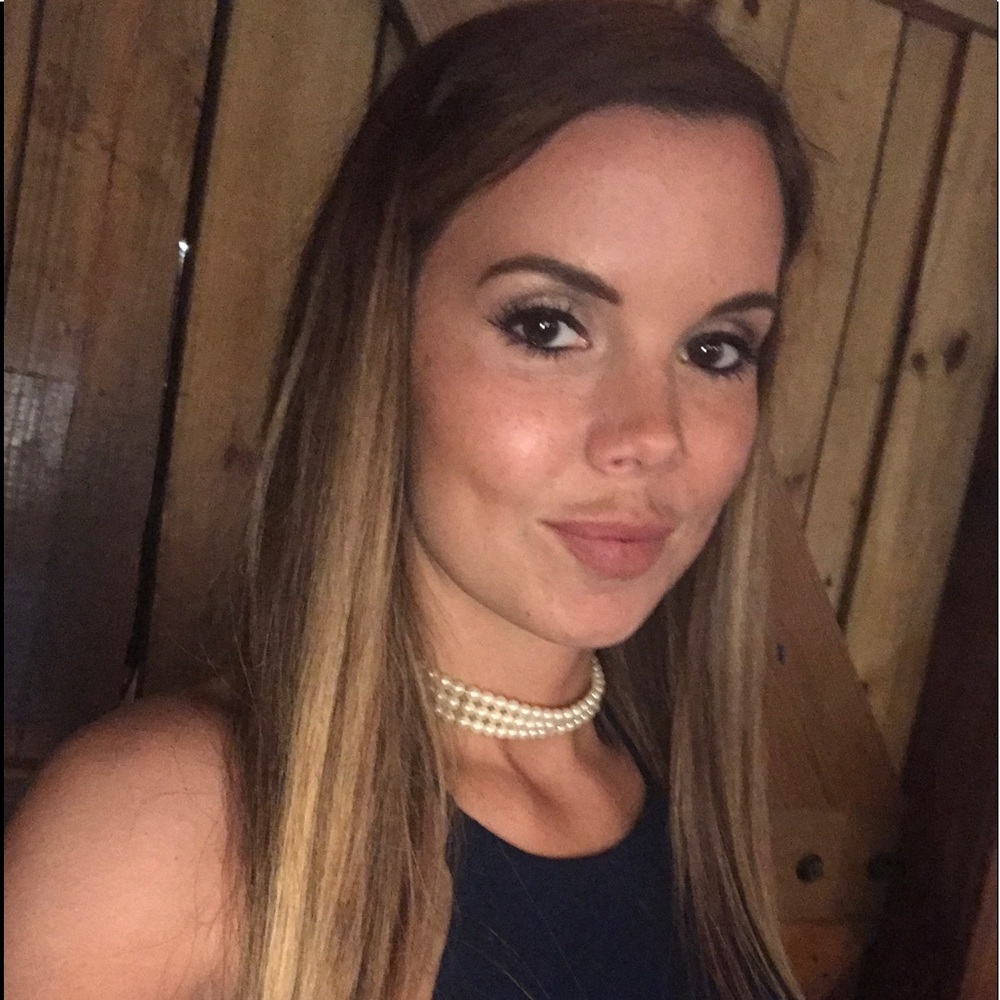 Meet your Posher, Briana