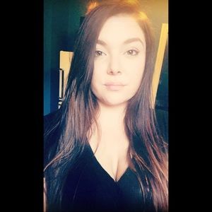 Meet your Posher, Breeana