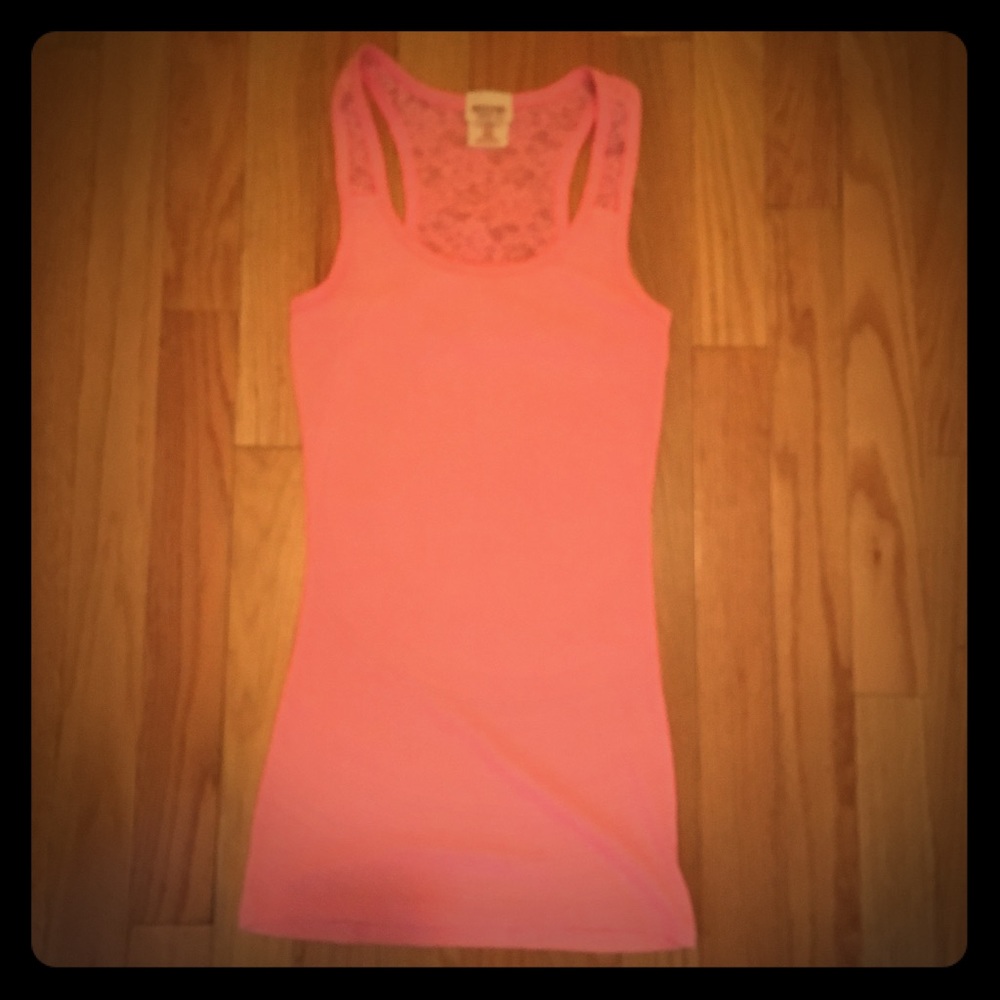 Bright pink tank top w lace.