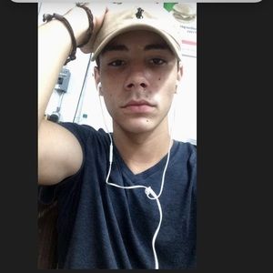 Meet your Posher, Hunter