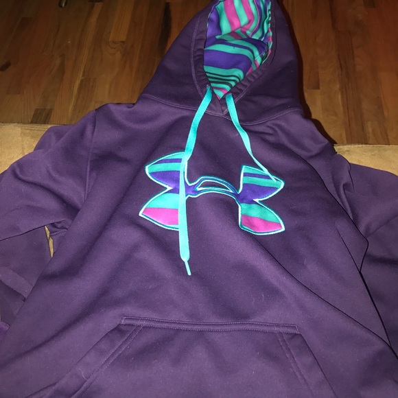 Under armor pullover - Picture 2 of 2