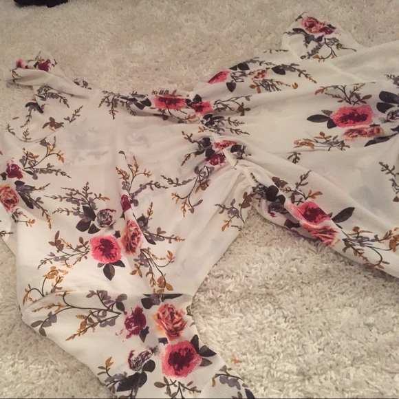 CUTE ROMPER FLOWER PRINTED  ♡♡ - Picture 3 of 6
