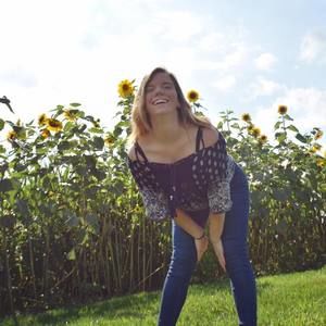 Meet your Posher, Kim