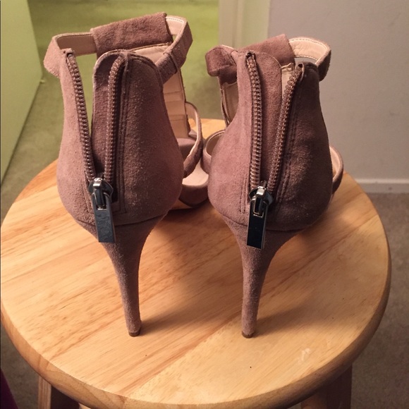 I.N.C Fringe Heels - Picture 6 of 7