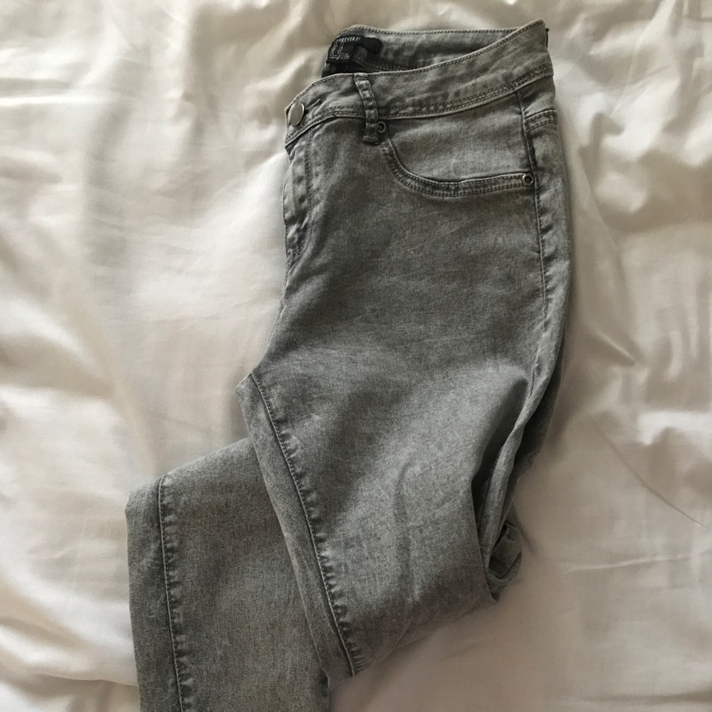 Gray skinny jeans