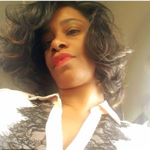 Meet your Posher, Dawnita