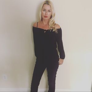 🌷SALE White House Black Market Top~XS