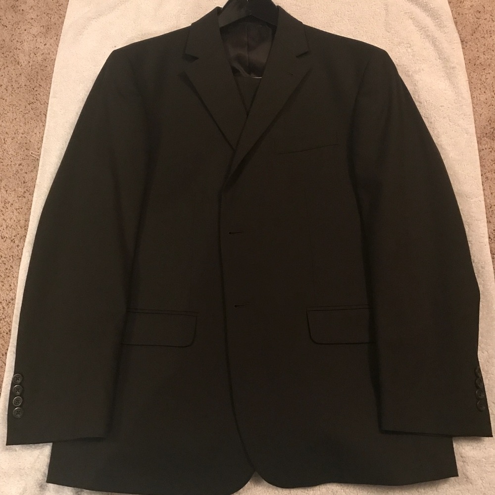 Geoffrey Beene 2 piece suit Brown