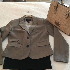 D&M Donna Moore Women's Houndstooth Blazer!