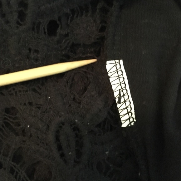 2 for 10// Pull&Bear black lace overlay tee - Picture 6 of 6