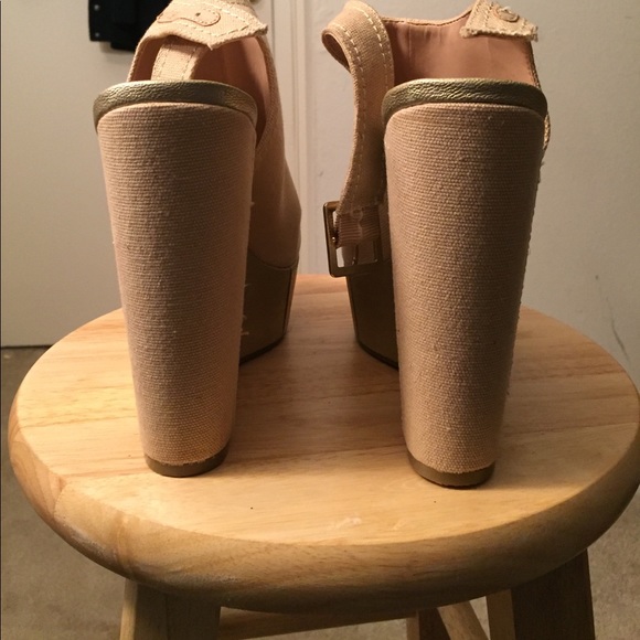 Nude & Gold Color-block Wedges - Picture 4 of 6