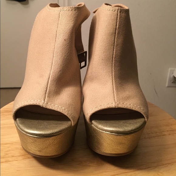 Nude & Gold Color-block Wedges - Picture 6 of 6