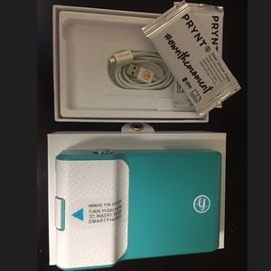 Prynt photo printing case .