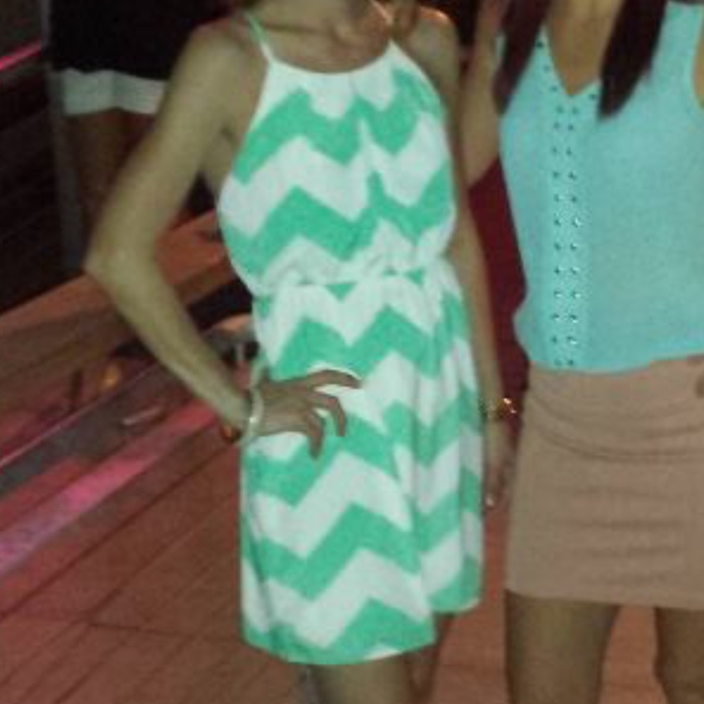 Adorable teal and cream dress!