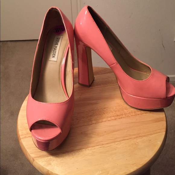 Steve Madden Platform Pumps - Picture 3 of 5