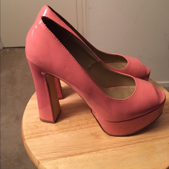 Steve Madden Platform Pumps - Picture 4 of 5