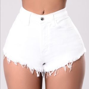 White shorts XL (1x)