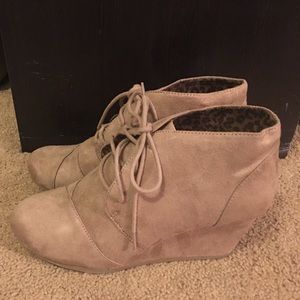Maurice's tan wedge booties