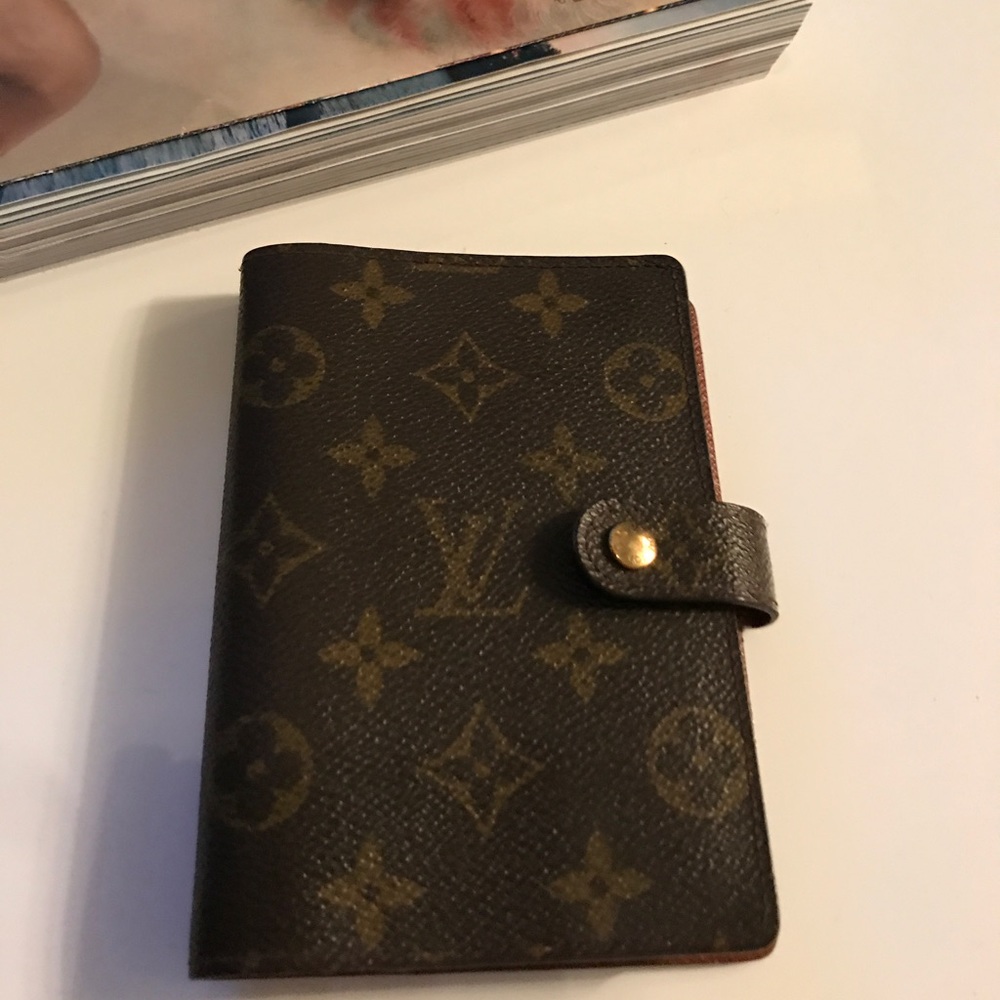 LOUIS VUITTON SMALL RING AGENDA