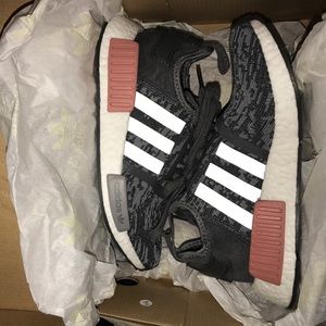 NMD R1 Adidas