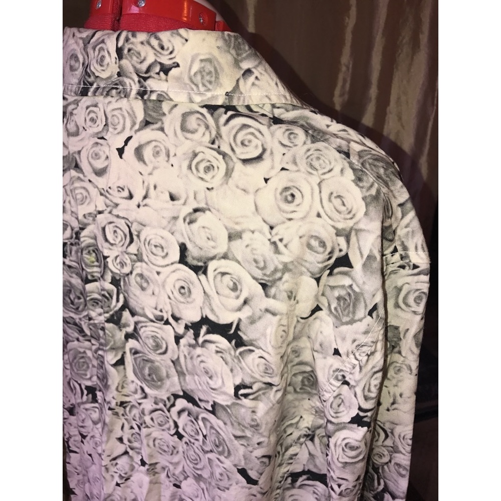 Black Roses Shirt - Picture 2 of 4
