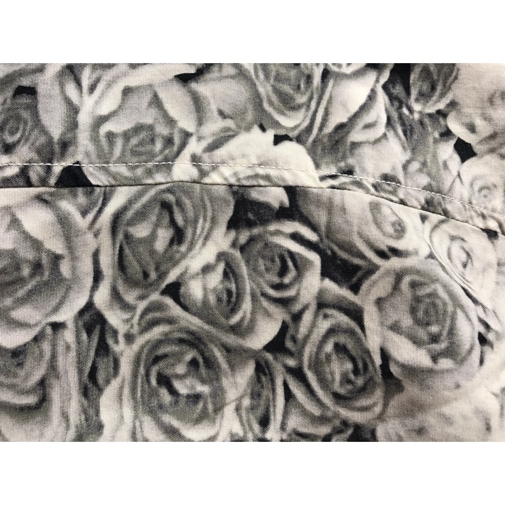 Black Roses Shirt - Picture 4 of 4