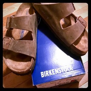Birkenstock Arizona scandals brand new.
