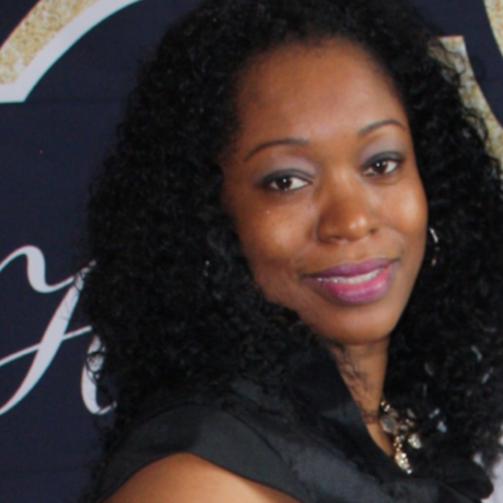 Meet your Posher, Racquel