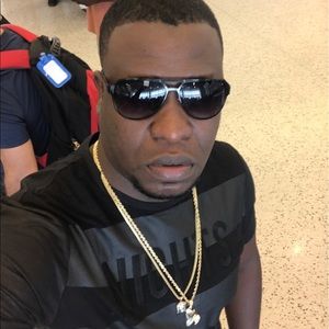 Meet your Posher, Henry