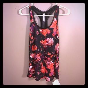 NEW WITH TAGS Fabletics Mosa Floral Tank