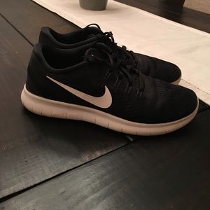 Nike Frees Men's 8.5