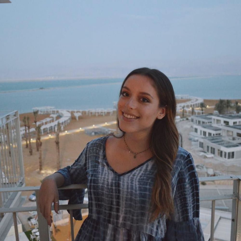 Meet your Posher, Lauren
