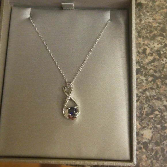 Zales Make a Offer - Picture 3 of 6