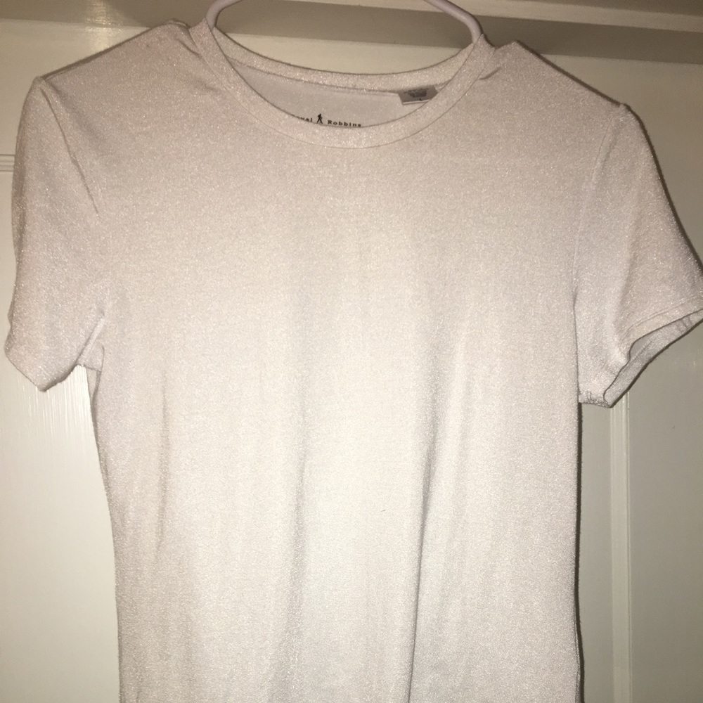 White fitted T shirt