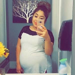 Meet your Posher, Deyanira