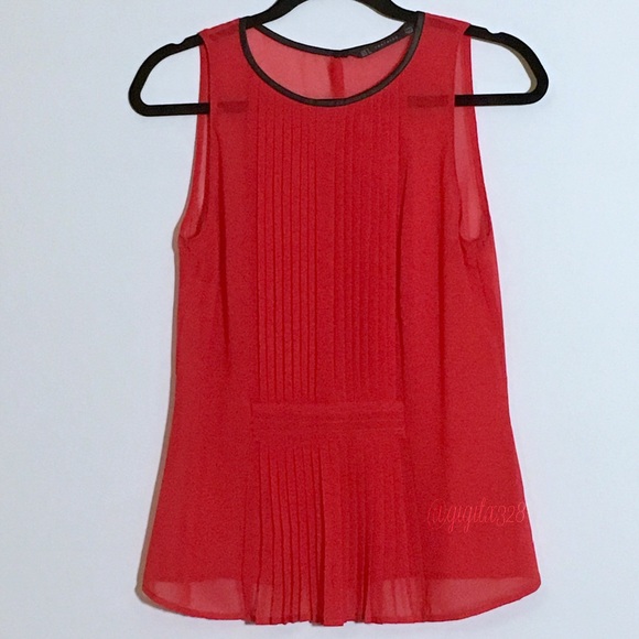 Zara Trafaluc red pleated top with black trim - Picture 2 of 8