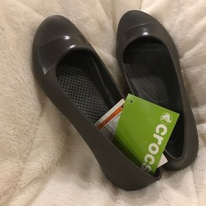 NWT Crocs Gianna Flat