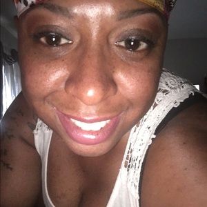 Meet your Posher, Stacy