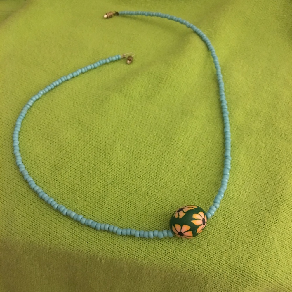 Floral Beaded Twist Clasp Necklace