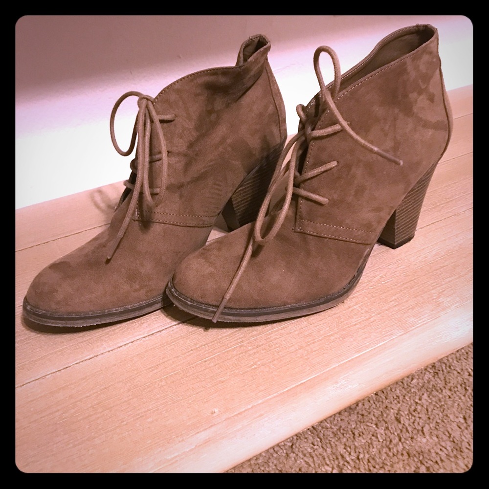 MIA Tan booties