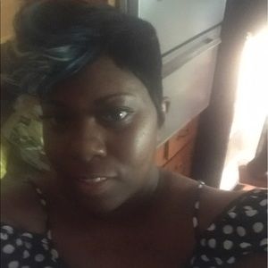 Meet your Posher, Tabitha