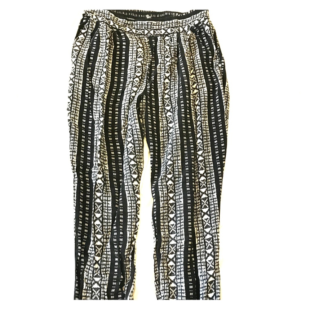 Patterned pants