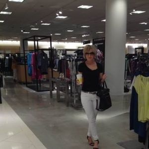 Meet your Posher, Nina