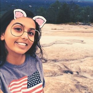 Meet your Posher, Eesha