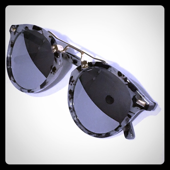 mirror sunglasses with black & gray frame design - Picture 2 of 8