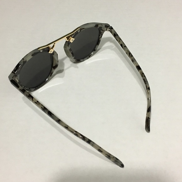 mirror sunglasses with black & gray frame design - Picture 4 of 8