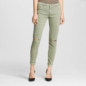 Mossimo Mid-Rise Jegging.