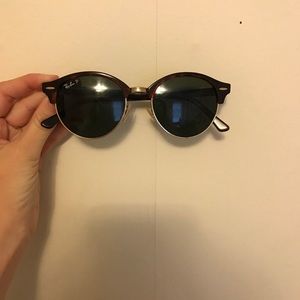 Club round classic ray bans