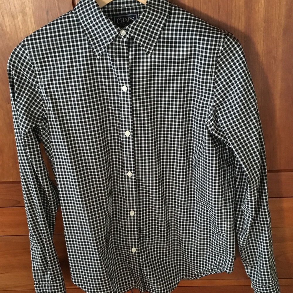 Chaps Classic top. No iron. XS. NWOT